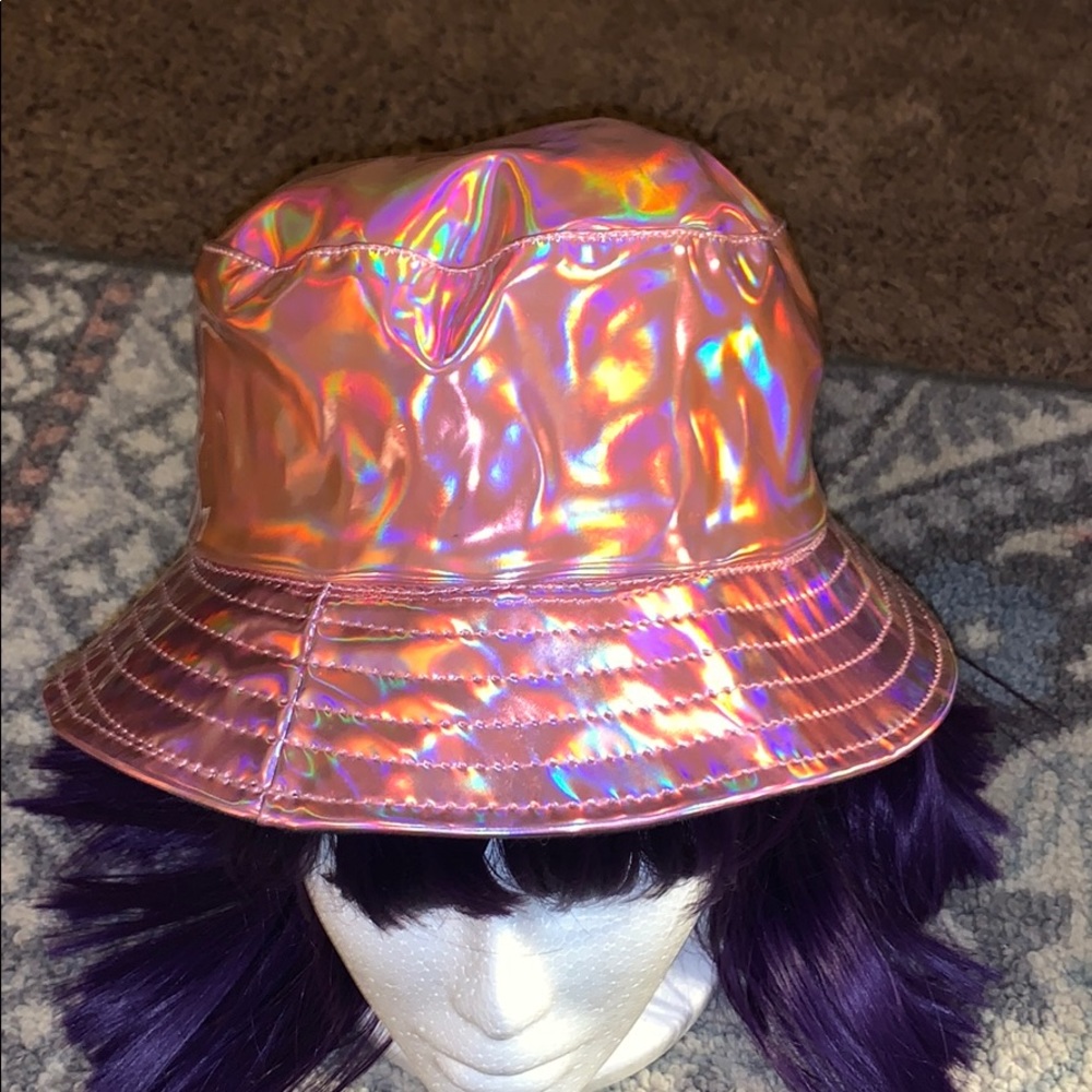 Bucket hat